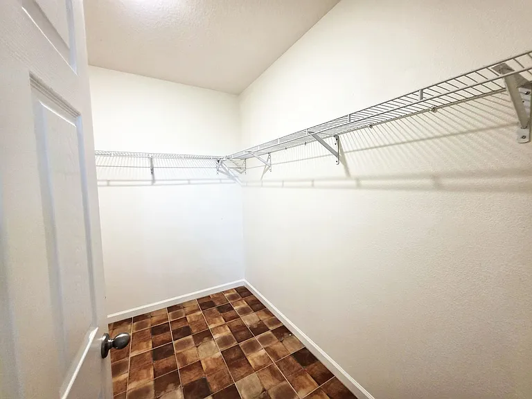 1440 Lexington Sq SW — Photo 27