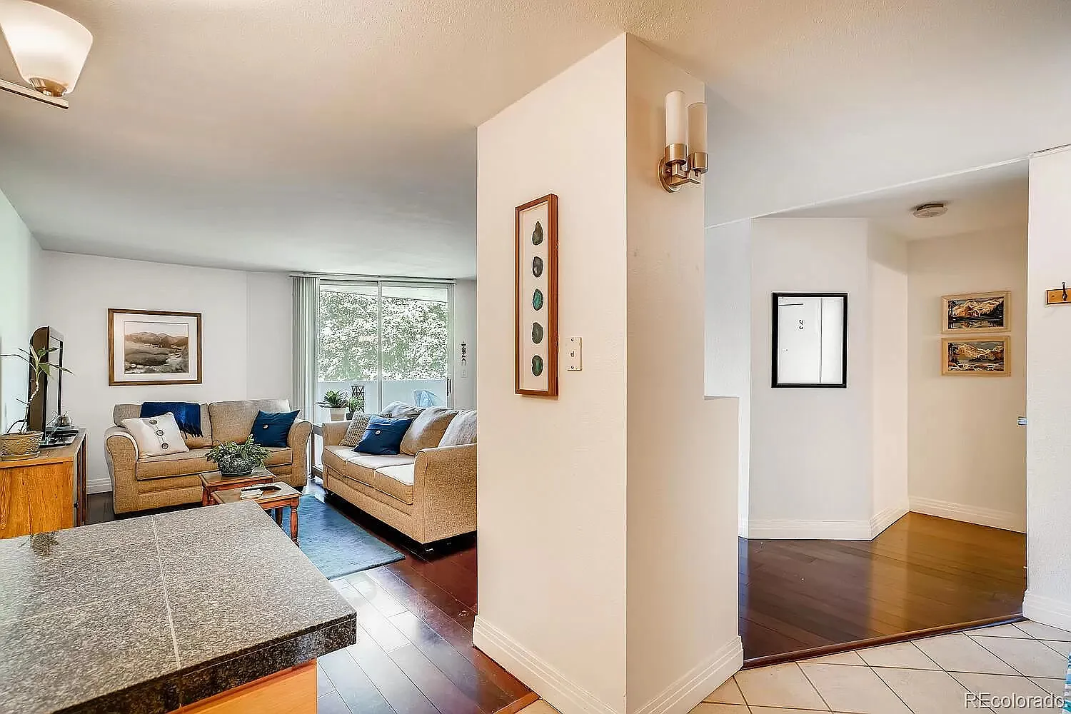 601 W 11th Ave — Photo 2