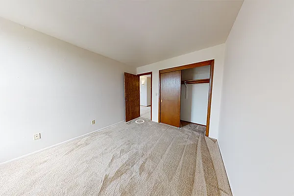 2495 N. Oakland Ave — Photo 33