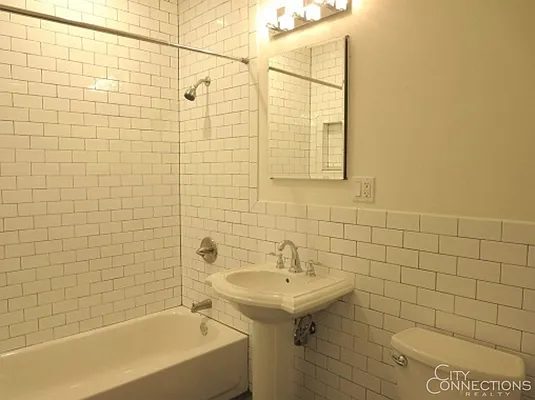 Rented by City Connections Realty | media 17