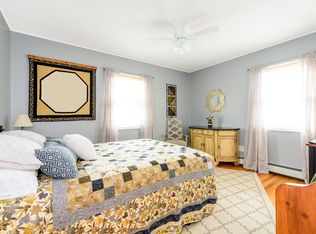 2221 6th St, East Meadow, NY 11554