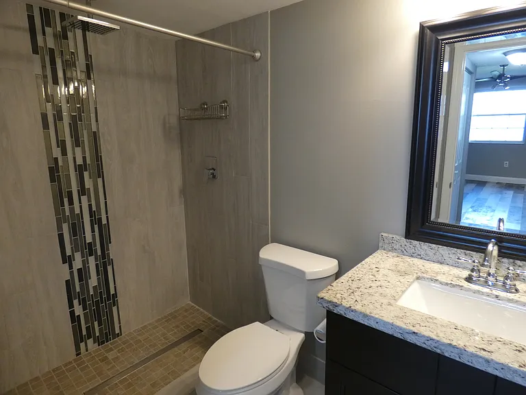 2831 N Oakland Forest Dr #101 — Photo 82