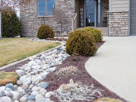 3rd image of 1578 Grasslands Dr
