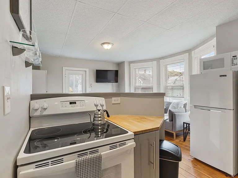 792 Grove St #1 — Photo 11