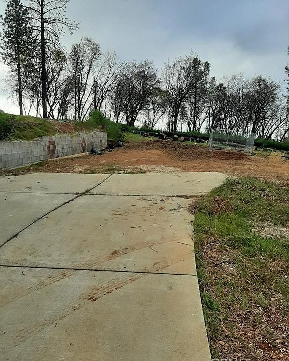 2nd image of 5040 Malibu Drive