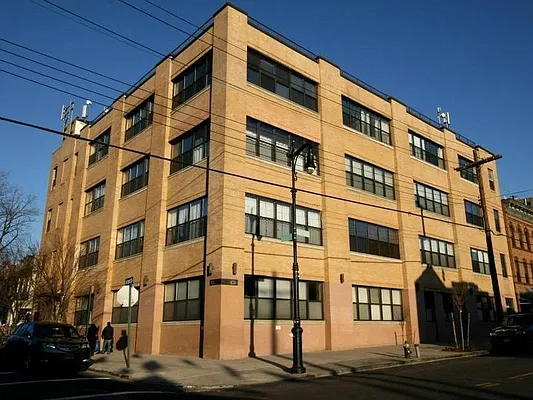 Sold by Sotheby's International Realty | media 21