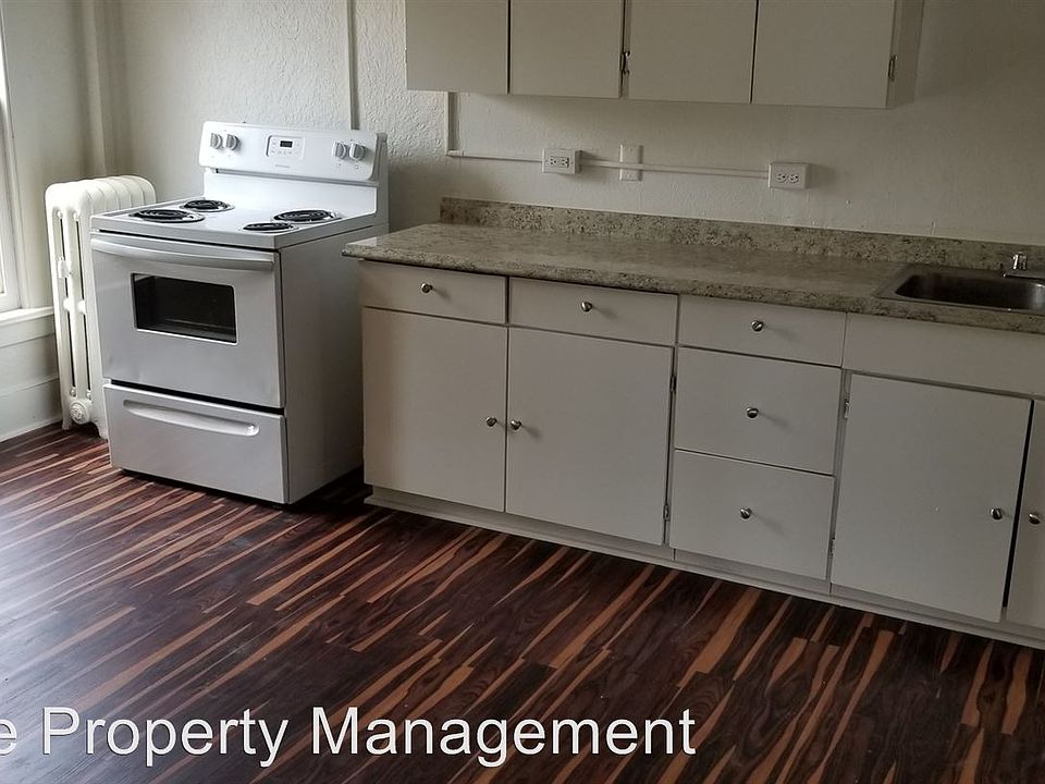 French 601 N. Montana Apartments Miles City, MT Zillow