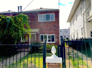 1036 E 233rd St, Bronx, NY 10466