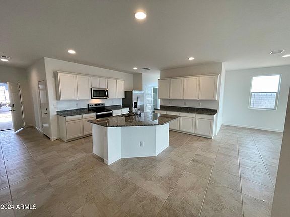 5th image of 35483 N Blandford Lane