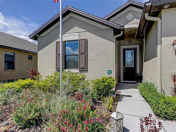 3rd image of 12439 Cricklewood Dr