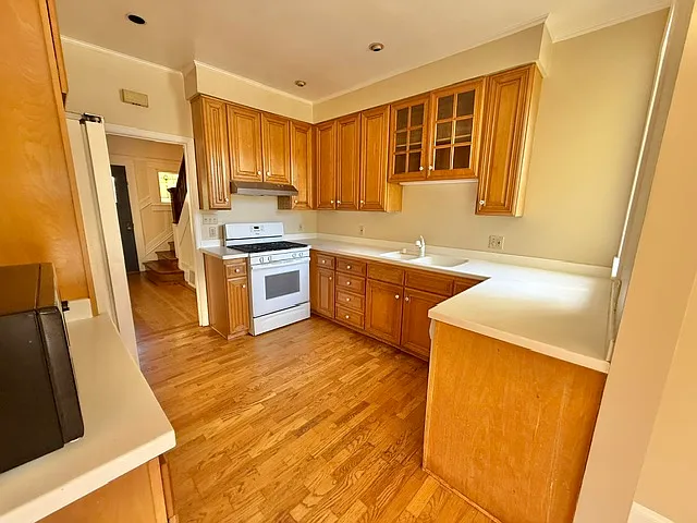 458 21st Ave — Photo 36