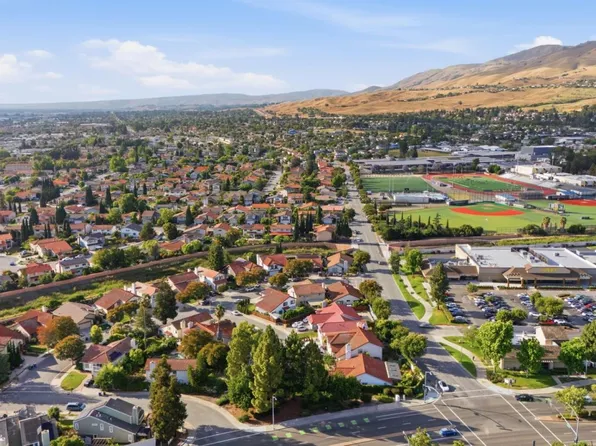931 Hamilton Ave, Milpitas, CA 95035