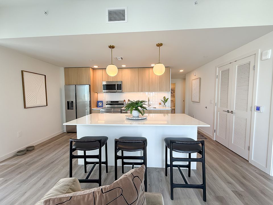 1st image of 73 NW 32nd St #B