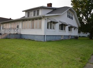 122 E. Columbia, Arthur, IL