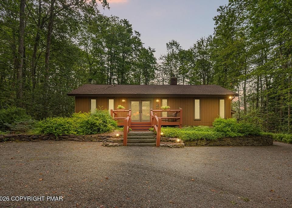 1st image of 2435 Overlook Ln