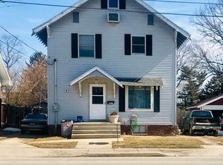 267 N Henderson St, Galesburg, IL 61401