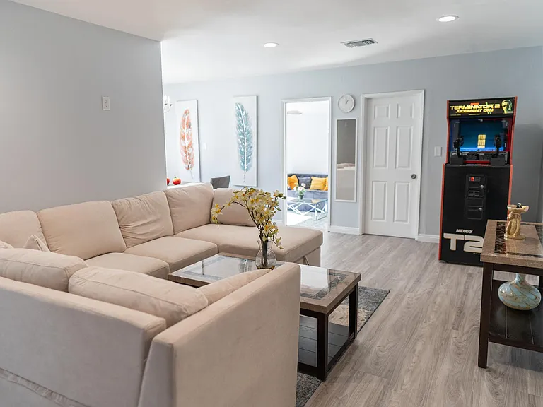 1507 S Roosevelt Ave — Photo 55