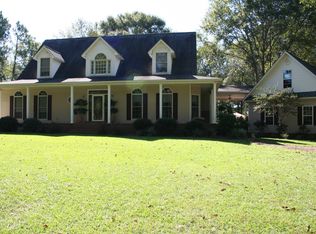 37 Drake Ln, Tifton, GA 31794