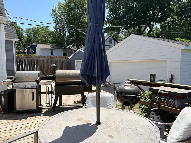 4519 Woolworth Ave — Photo 71