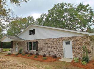 124 Clinton Lawrence Rd, Lucedale, MS 39452