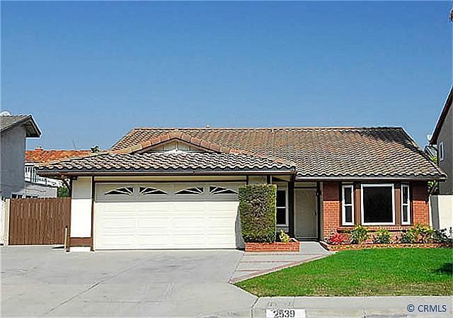 1st image of 2539 E Lark Ellen Ln
