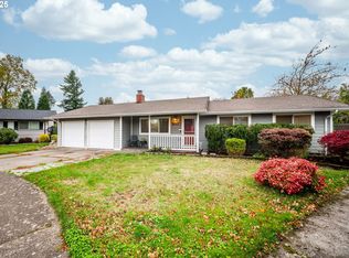 850 SE 169th Dr, Portland, OR 97233