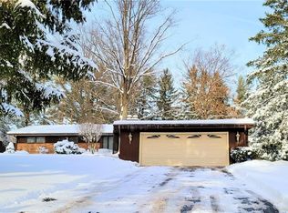 11790 Liberia Rd, East Aurora, NY 14052