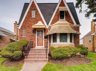 2251 S 12th Ave, North Riverside, IL 60546