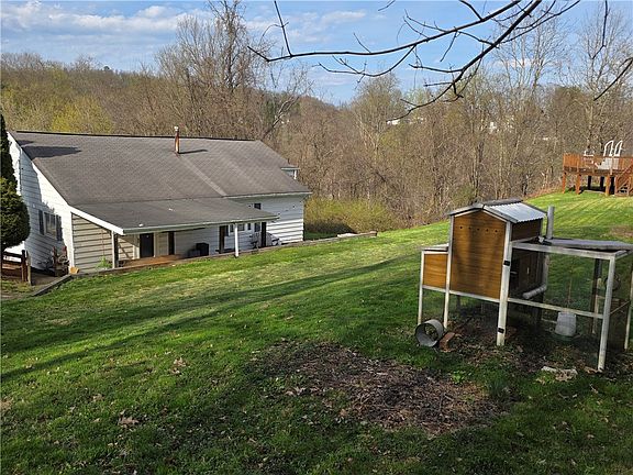 4th image of 35 Beallsville Rd