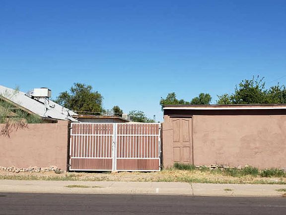 3rd image of 7109 E Arbor Ave