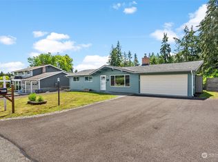 401 NE Pinewood Dr, Bremerton, WA 98310