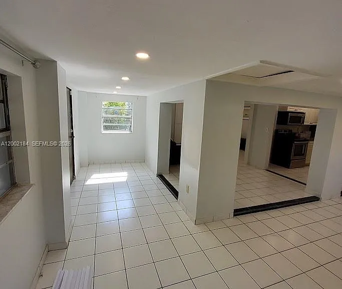 1348 NE 176th St — Photo 3