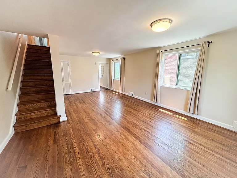 5027 Sargent Rd NE — Photo 3