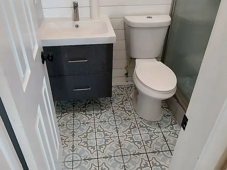 1407 Holly Heights Dr — Photo 8
