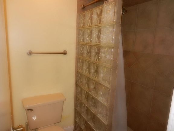 5th image of 7453 Sunset Harbor Dr #303