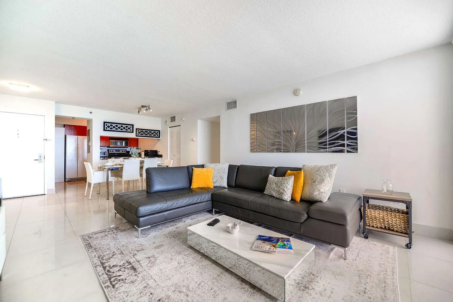 3 bed, 2.0 bath, 1227 sqft, $5,341 — Photo 1