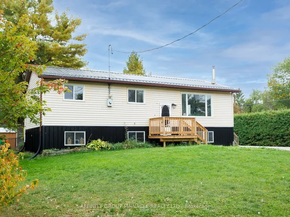 24 Oakwood Dr, Kawartha Lakes, ON K0M 1N0