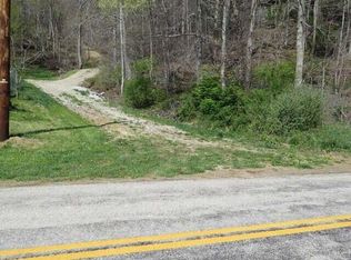 5885 Savage Hill Rd SE, Sugar Grove, OH 43155