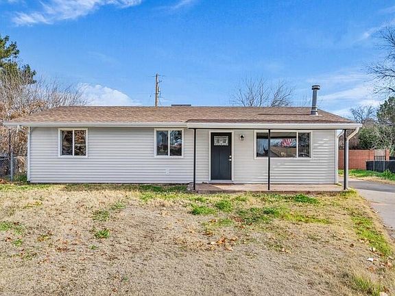 2nd image of 170 W Warm Springs Cir