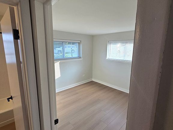 3rd image of 143 Ann St #1N