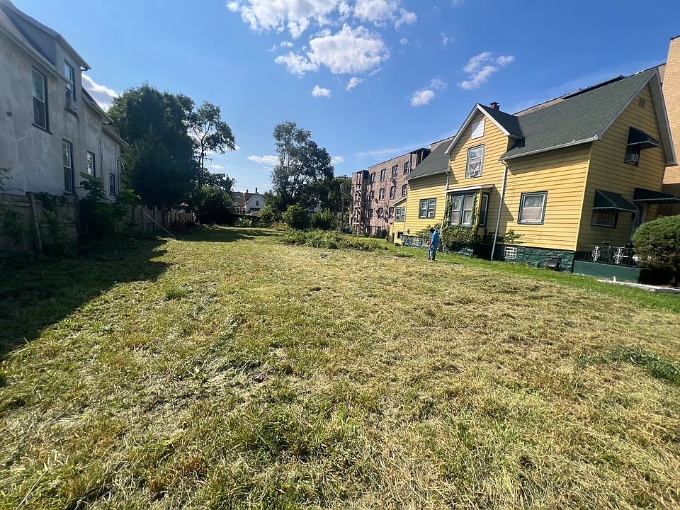 1st image of 312 N Lotus Ave
