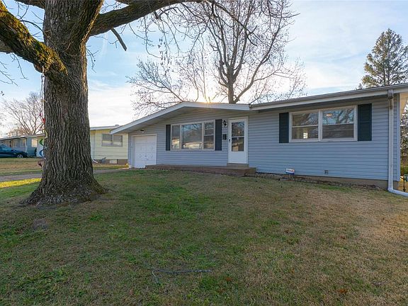 3rd image of 9115 Clarion Dr