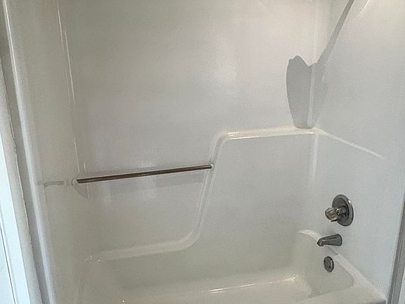 3rd image of 1022 Bland Dr