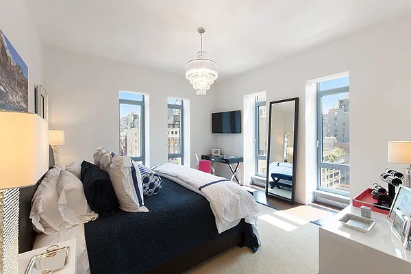 Sold by Nest Seekers International | media 4