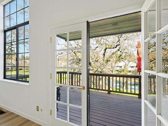 5th image of 1116 Princeton Drive