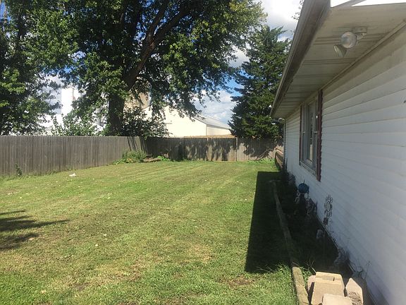 4th image of 690 130th Ave