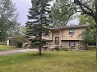 105 Valley View Rd, Karlstad, MN 56732