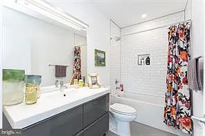 2006 Frankford Ave #10-301 — Photo 17