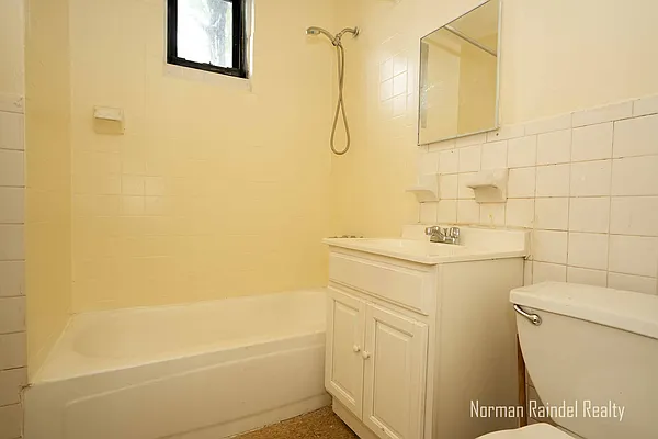 Rented by Norman Raindel, LREB | media 1