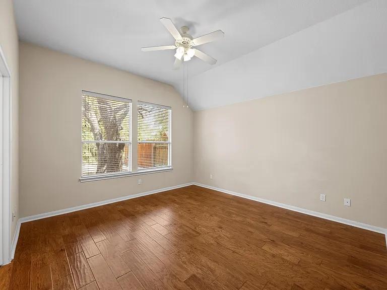 3808 Noe Ln — Photo 16